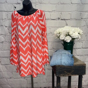 West loop chevron top